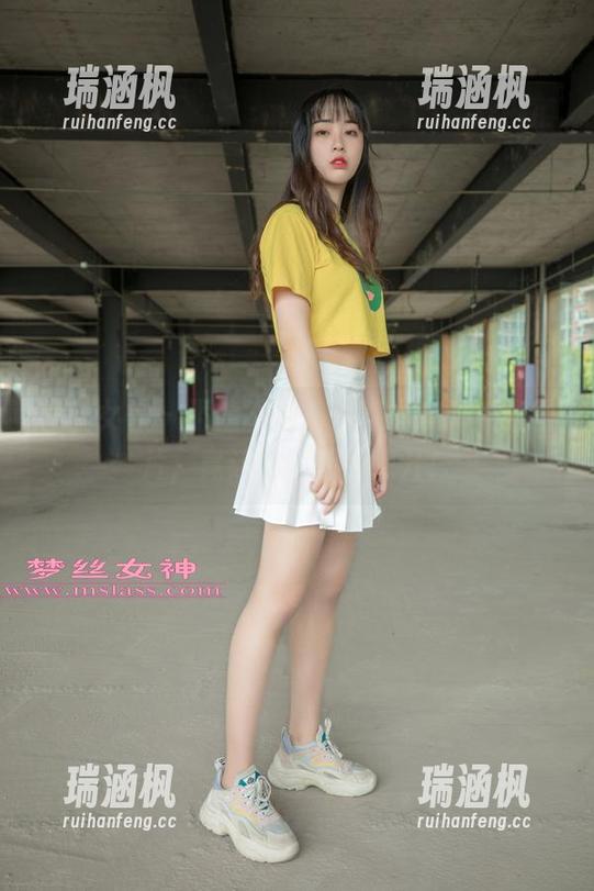 梦丝女神 - 不得不说，香萱女友的免费图片，竟让我意外想点开！