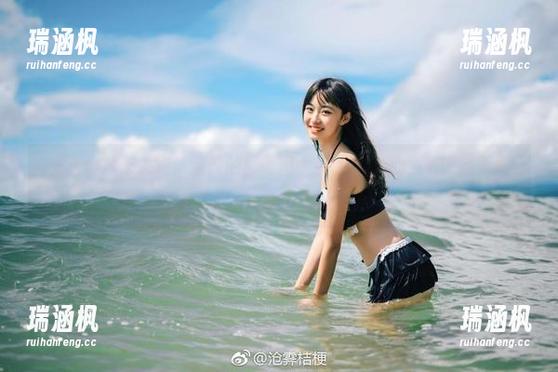 沧霁桔梗从未失约！这次的微博图太会pull人心，看了再下载一套！