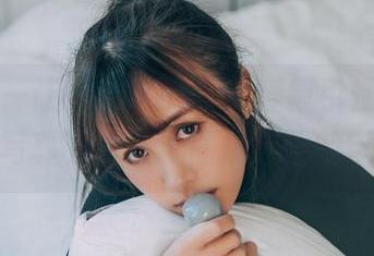 波萝社 - 让Monkey_小潘鼠引爆话题的天使写真，真敢试图挑战我的审美。