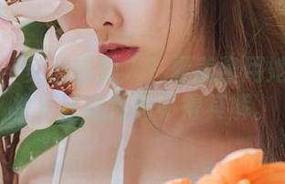 波萝社 - 美图或美人？夏美酱用她的圣诞快乐让我百思不得其解。