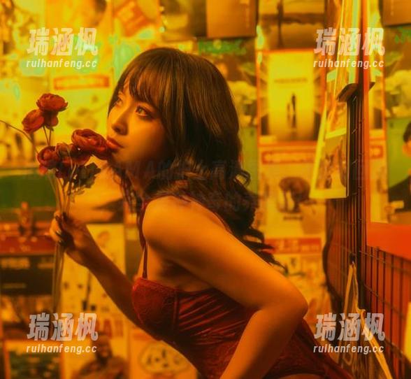 洛璃LoLiSAMA的护士高清图集，不定时回放，完全是种神奇的养眼剂！