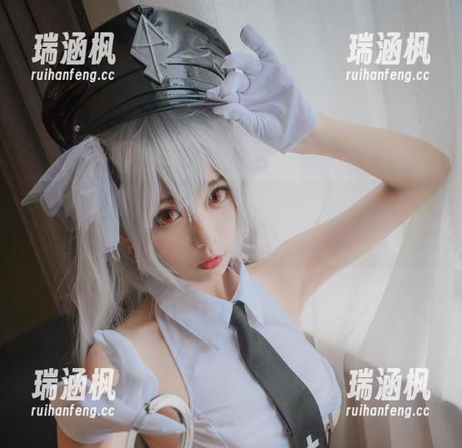 清颜真德秀 黑色写真里的“清颜真德秀”,下载它,你的审美会被刷新。