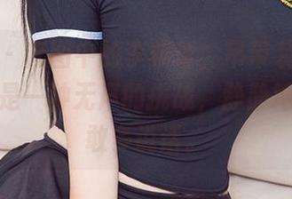 爱尤物 - 套图中的李希瑶，吊带装扮让人觉得这是一种无声的挑战，静静地观赏不敢多说话。