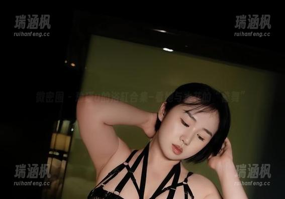 微密圈 - 瑜瑾u的浴缸合集–看她与水花的“善舞”