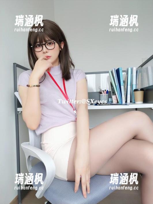眼酱大魔王w的豹纹套图——我闭嘴，你来欣赏！
