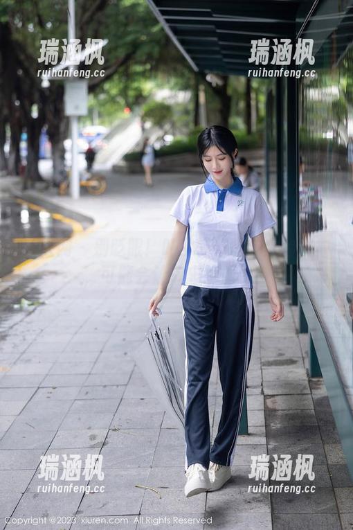 秀人网 - 别眨眼！叶梦轩万圣节全套图集，可能会让你忘掉重力！