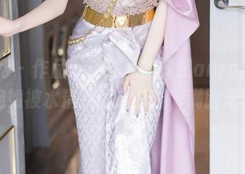 秀人网 - 作品：浴缸里的安然anran，原图宛如被水精灵调皮打翻，满脸无辜。