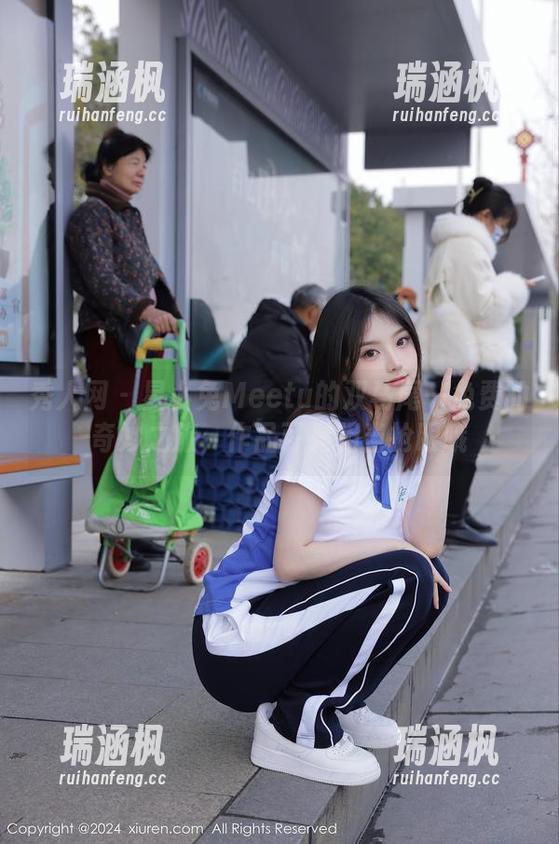 秀人网 - 星小兔Meetu的双马尾—免费的奇妙之旅，作品可是相当抢眼哦