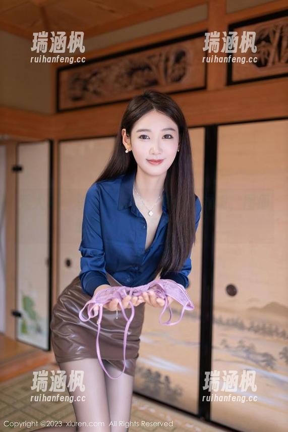 秀人网 - 李可儿自拍：原图无滤镜，图册的那点光鲜不值一提！