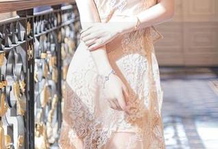 秀人网 - 关于邹晶晶女王和她连衣裙的哲学，下载这本写真集可能是你唯一能理解的方式！