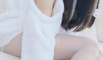 稚乖画册 - 赤西夜夜的作品，一份精选，所有的户外软妹都如同晴空中的轻云，飘然可观。