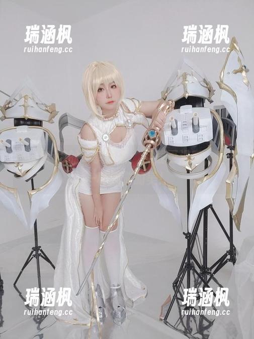 穆零Mu0的冬季睡衣：下载更温暖，真有一种懒散的美！