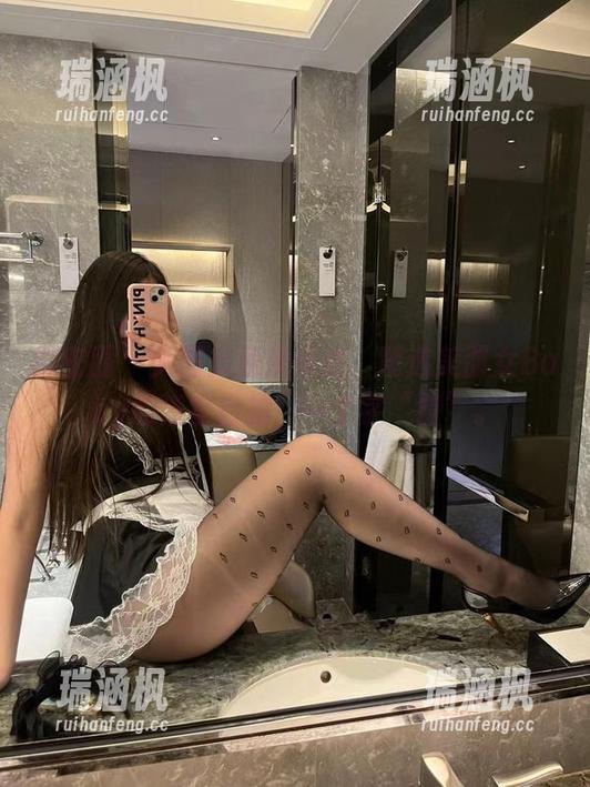 微密圈 - 美图火速来传送，精选美邵女Baby的浴室自拍，一个字“撩”。