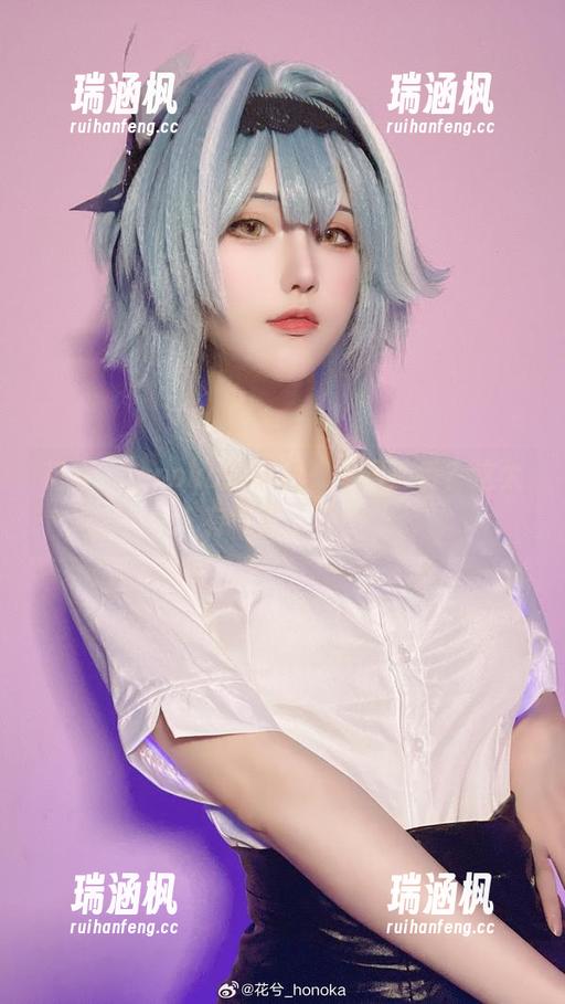花兮_honoka 花兮_honoka的套图,冬雪沁香?这太有气氛了吧!
