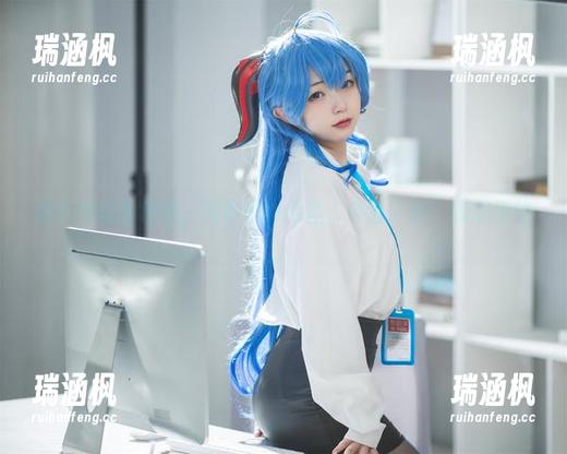 粉色那就粉色吧，花铃Hana的“全套下载”懒得拒绝。