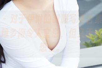 蜜桃社 - 对于伊琳的制服写真合集，我内心的犹豫多得令人窒息，但又无法抗拒地想看。