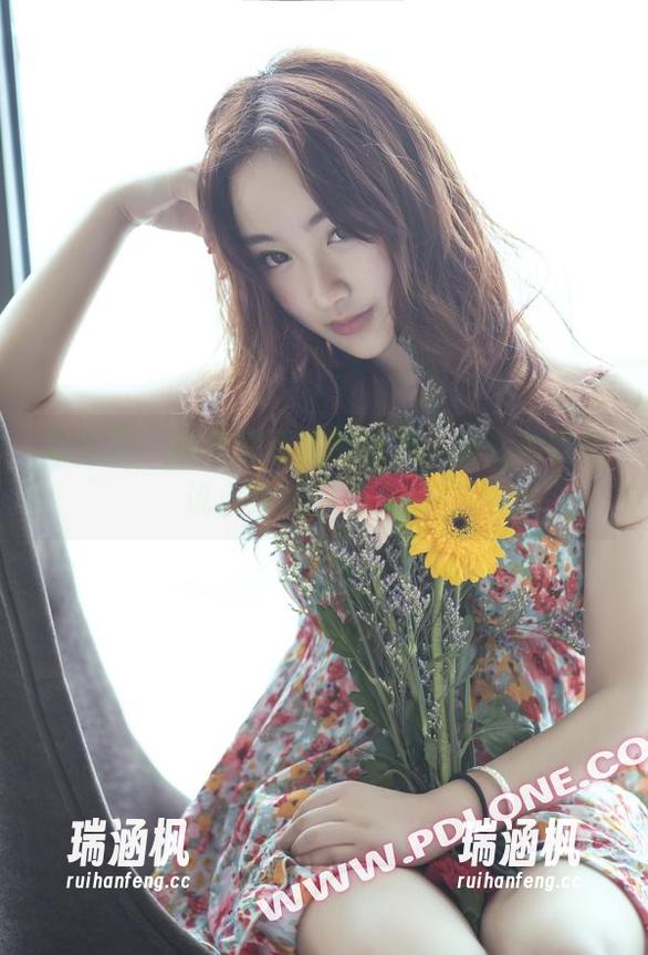 轰趴猫 - 刷着陈雅漫的精选，我心中好想说：这不只是女孩！