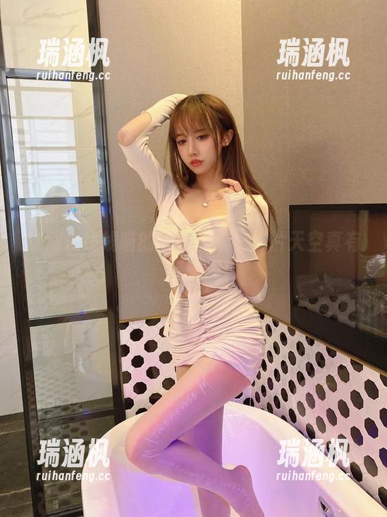 过期米线线喵的天台合集：那片天空真有点意思