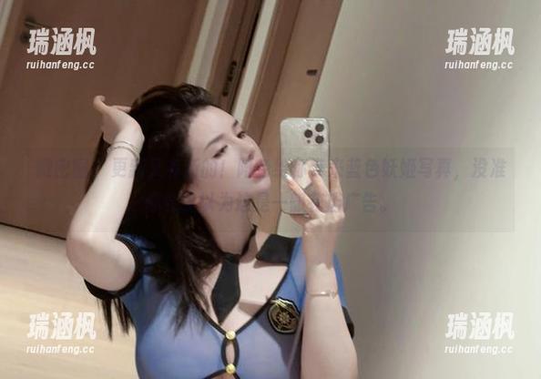 微密圈 - 更新又有新的！阿色给你带来蓝色妖姬写真，没准你会误以为这是一部花店广告。