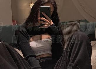 微密圈 - 陈佩奇随手一吊带，竟成网盘热门，下载速度赛飞机！