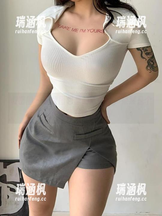 微密圈 - 红裙图包里的陈佩奇，果然是个会保留悬念的女神
