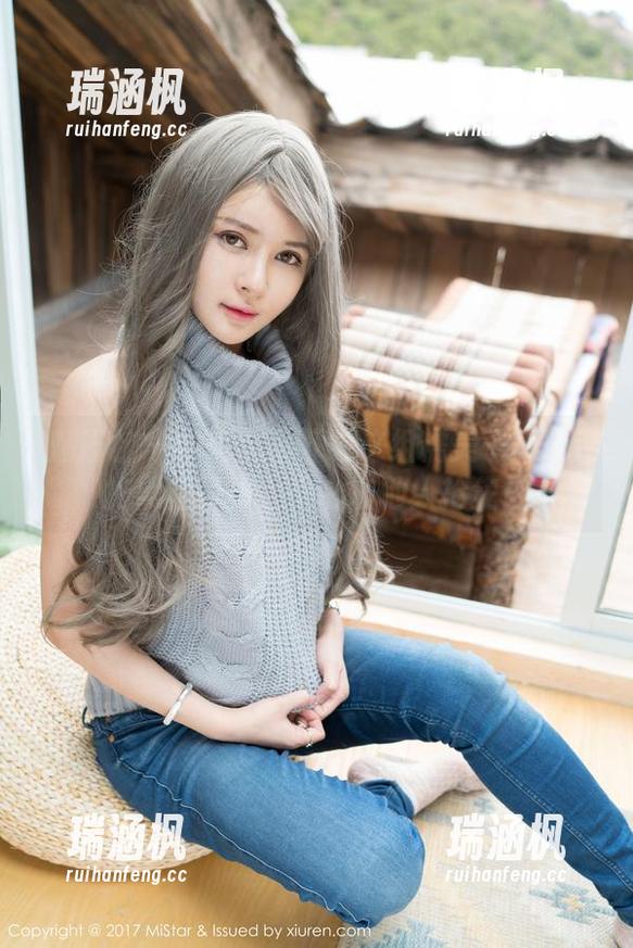 魅妍社 - 你确定不下载这组糯美子Mini的黑丝写真？小心被他人抢先！