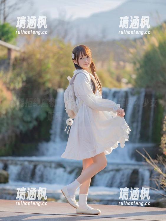 谁能拒绝魔物喵nigisa的精选美图？少女贩卖机等你来开启！