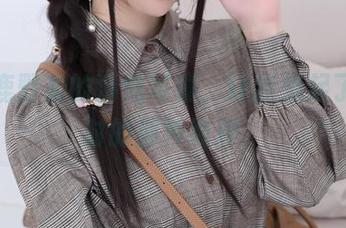 说到鹿野希的清纯写真，让我想起了高中时的那种纯粹。